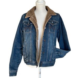 Wrangler Sherpa Lined Denim Jacket Medium